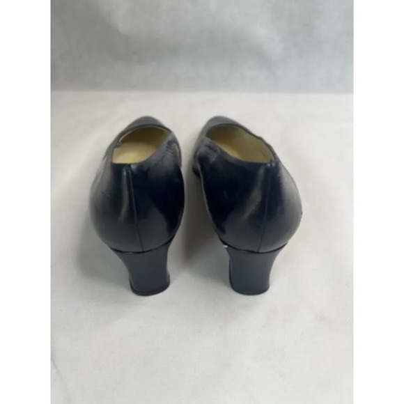 Proxy Navy Blue Slip On Almond Toe Chunky Heel Leather Heel Pump Sz 8M - Picture 2 of 9